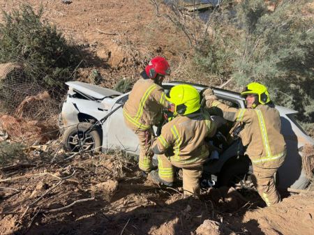 ايلات: تخليص عالقين جراء حادث طرق